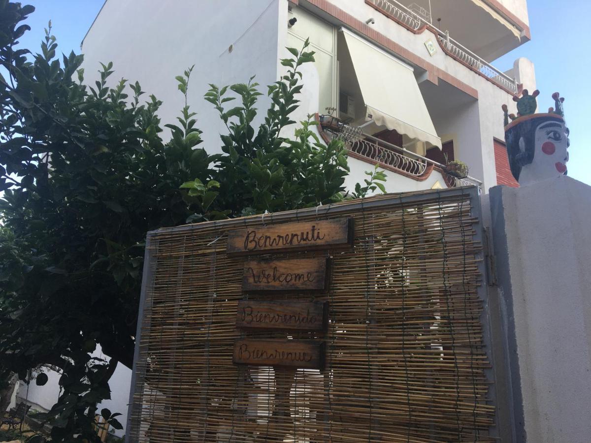 Bed and Breakfast La Zagara Фурчи-Сикуло Экстерьер фото